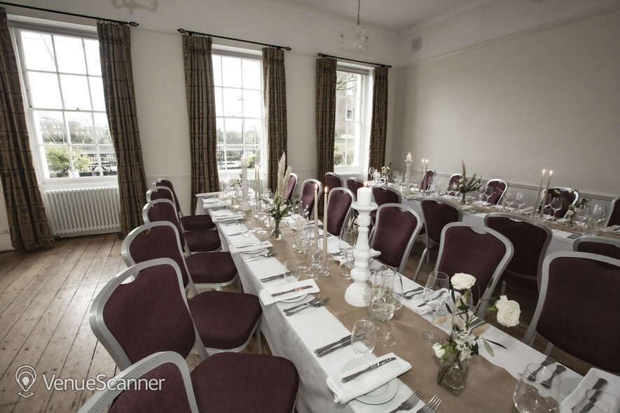 Hire Linden House 5