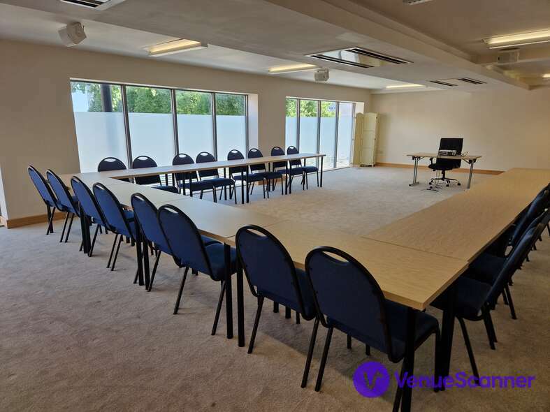 Hire 44 Blucher Street Bright And Spacious Meeting Space 11