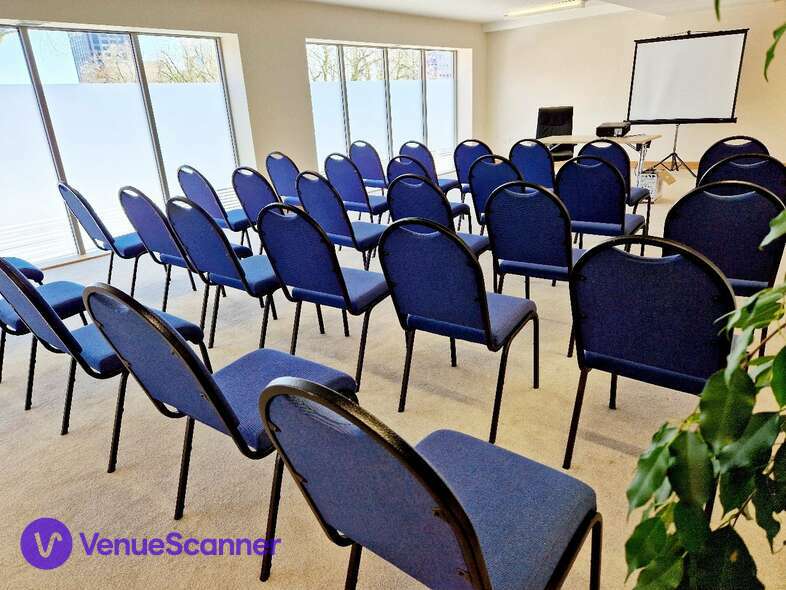 Hire 44 Blucher Street Bright And Spacious Meeting Space 1