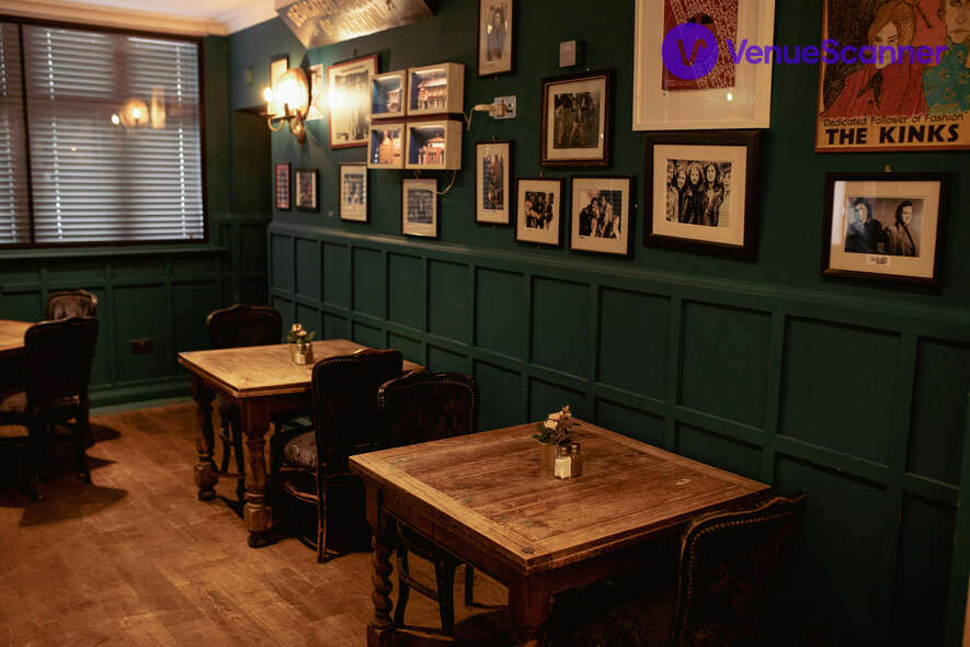 Hire The Clissold Arms 28