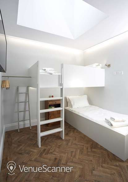 Hire Hideout Hotel Deluxe Apartments 20