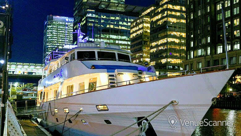 Hire Absolute Pleasure Yacht Exclusive Hire 8