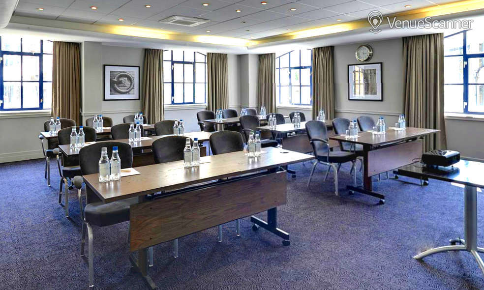 Hire Doubletree By Hilton London Docklands Riverside Westminster 1