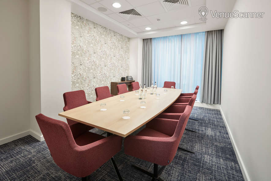 Marlin Waterloo, Meeting Room 7
