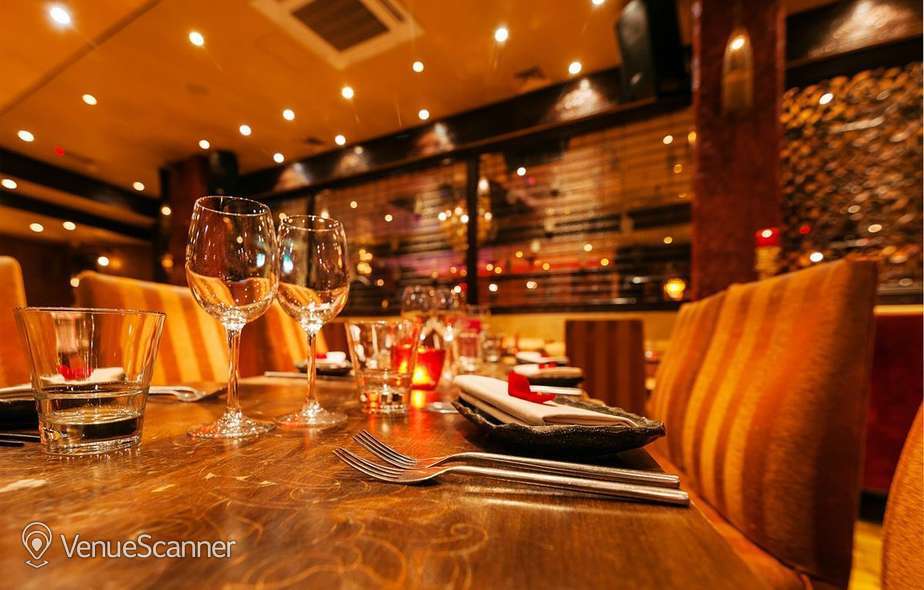 Hire Kenza Restaurant & Lounge 28