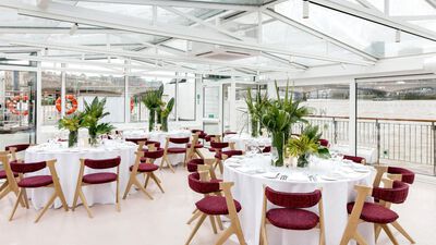 Bateaux: The Glass Room Boat , The Stern Room 