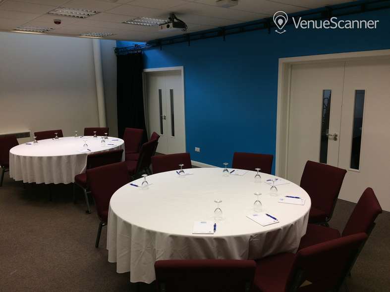 Hire MK Conferencing Discovery Suite 2