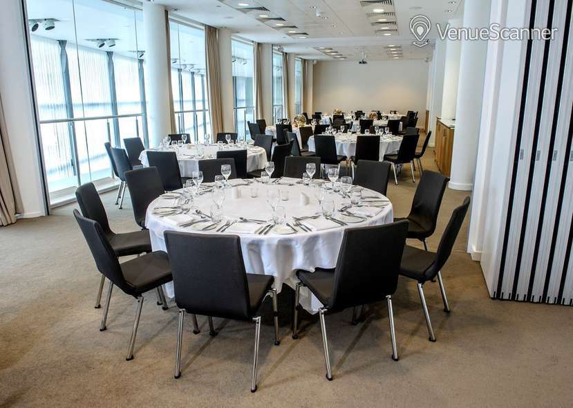 Hire DoubleTree By Hilton Manchester Atholl 4