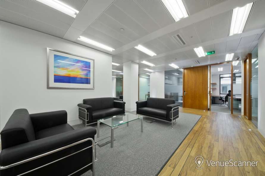 Hire I2 Office London Monument 9