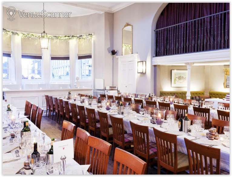 Hire Howies Edinburgh Restaurant 1