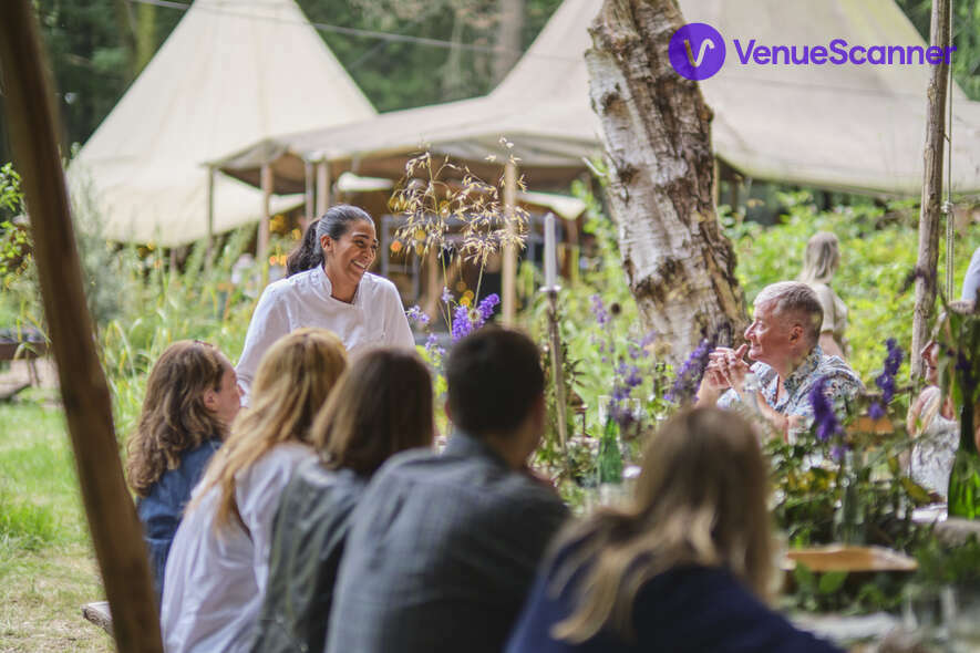 Hire Nomadic Dinners 36