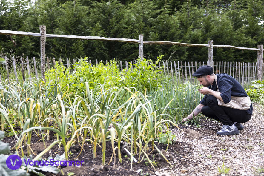 Hire Nomadic Dinners 26