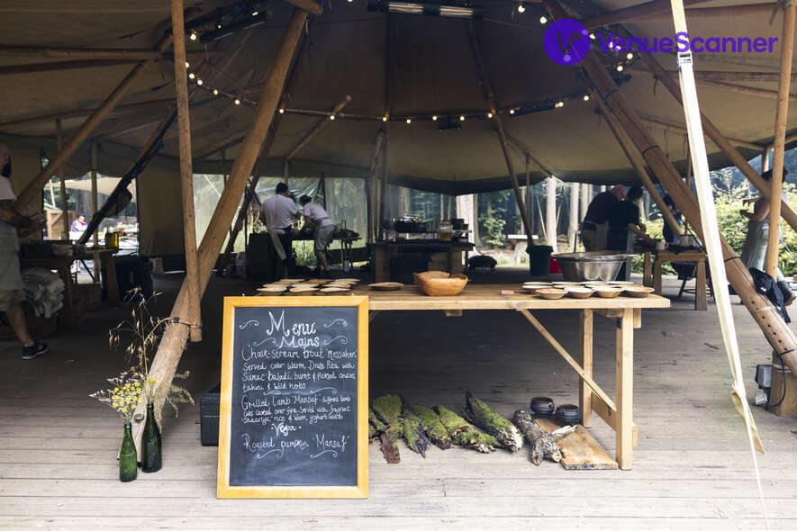 Hire Nomadic Dinners 19