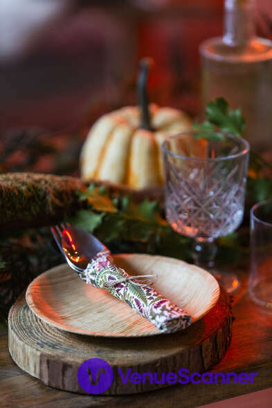 Hire Nomadic Dinners 12