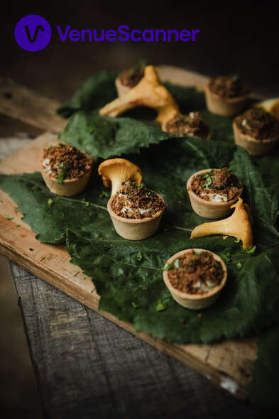 Hire Nomadic Dinners 83