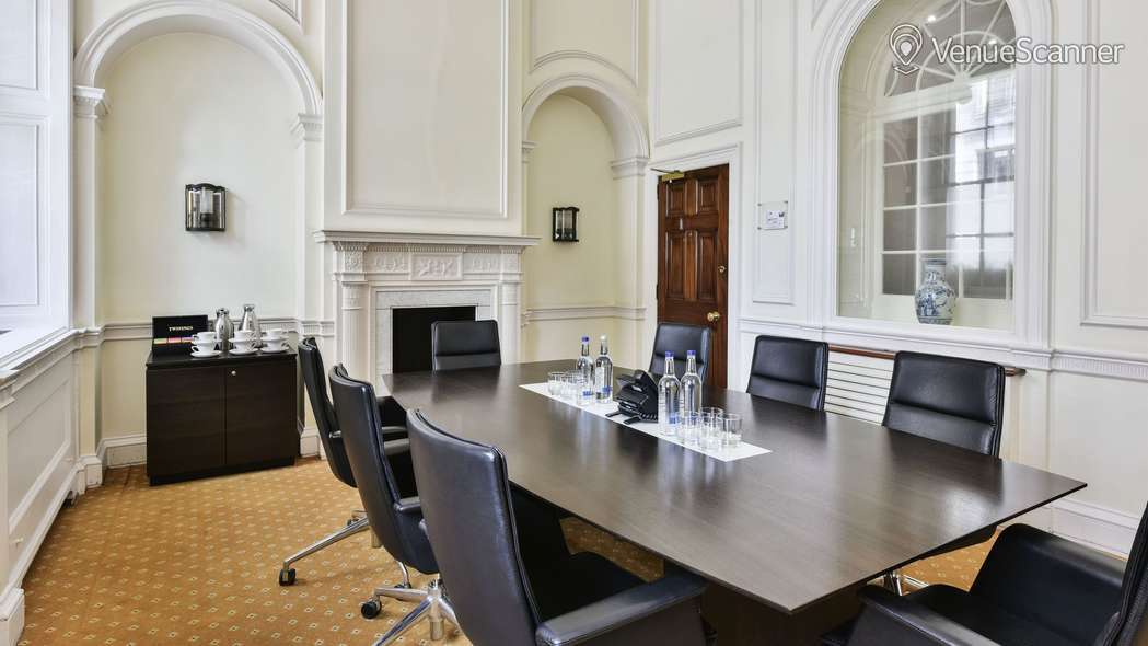 Hire The Argyll Club 33 St James Square 5