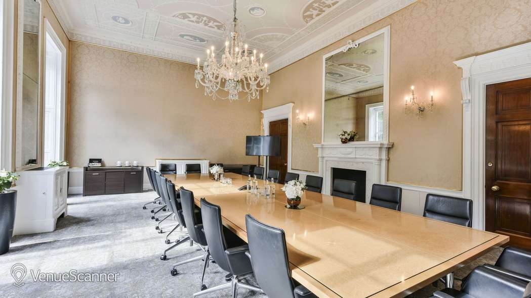Hire The Argyll Club 33 St James Square 6