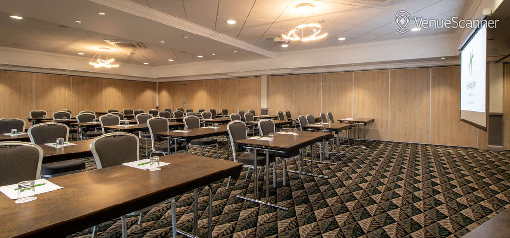 Hire Holiday Inn Leicester - Wigston