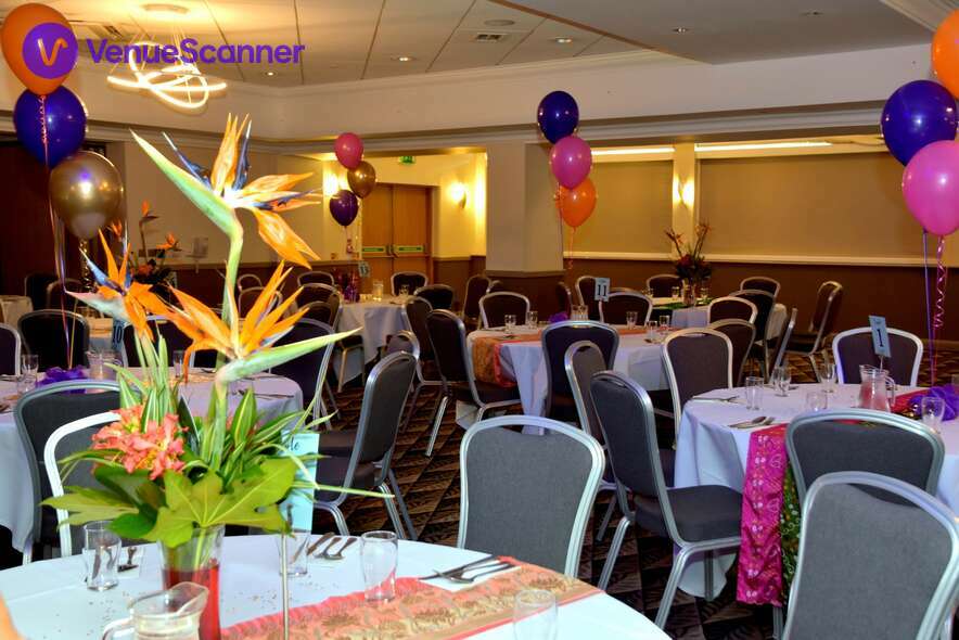 Hire Holiday Inn Leicester - Wigston 64