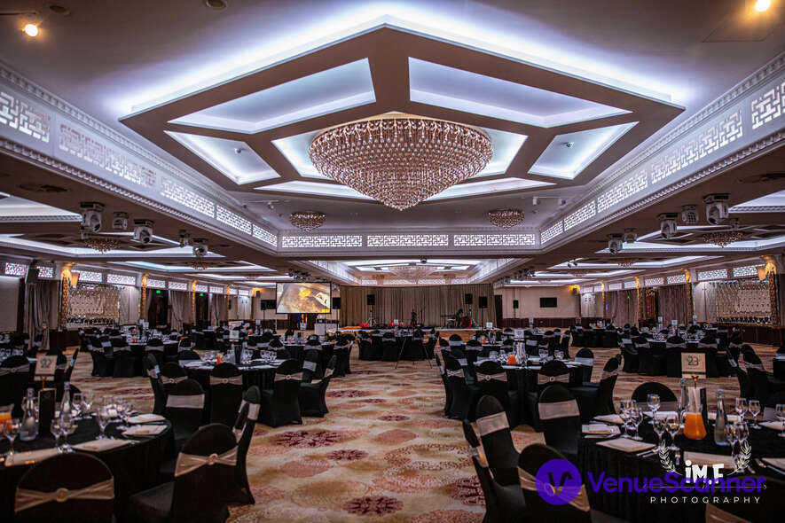 Hire Grand Sapphire Hotel And Banqueting 16