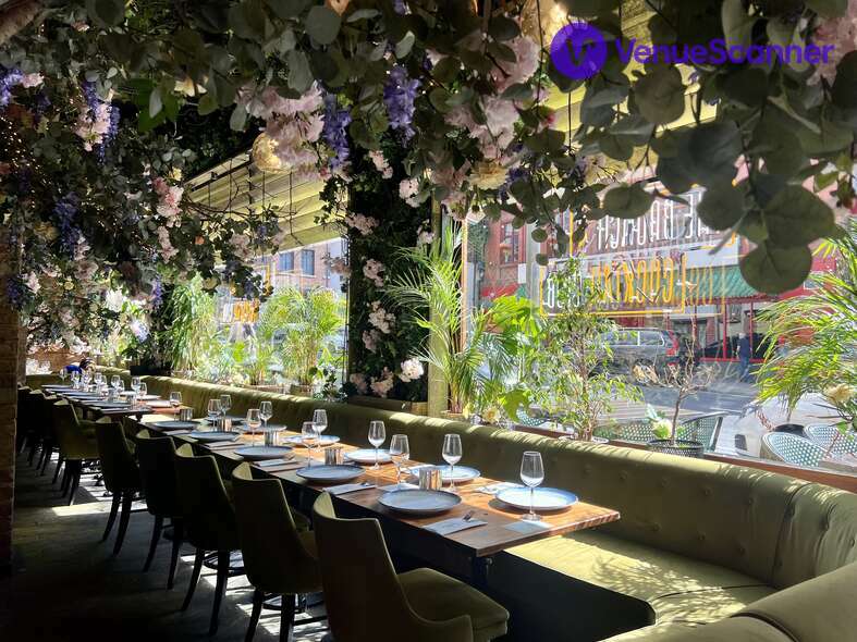 The Brunch & Cocktail Club, Full Venue