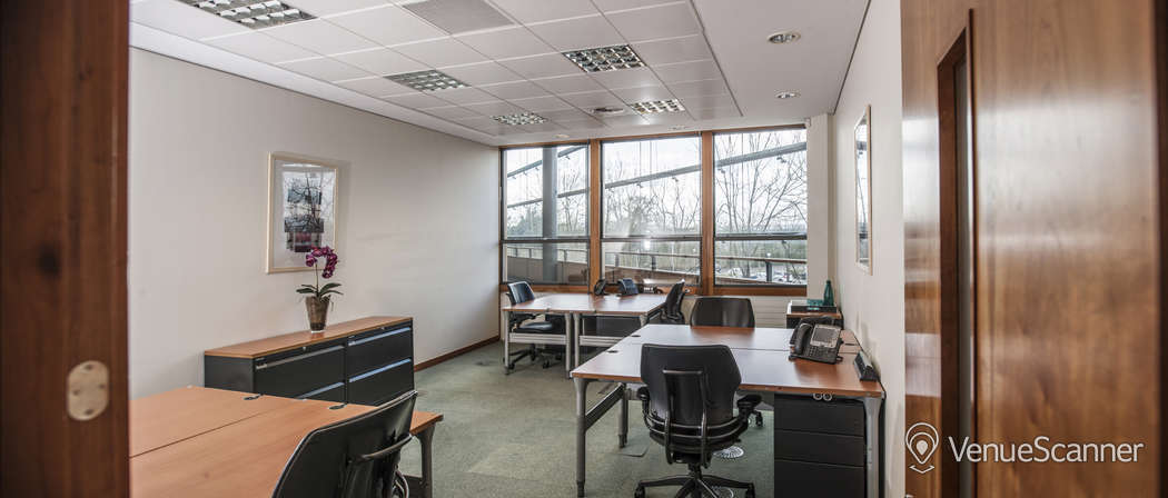 Hire Regus Heathrow Stockley Park The Square Meeting Room 4