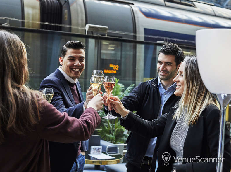 Hire St Pancras Brasserie & Champagne Bar By Searcys 37
