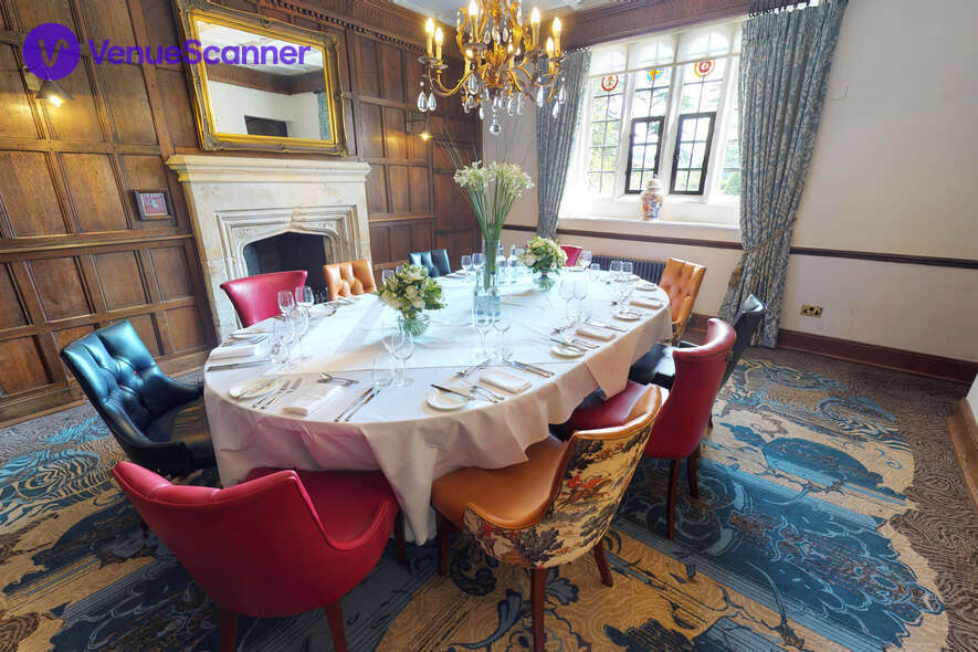 Hire Ellenborough Park 3