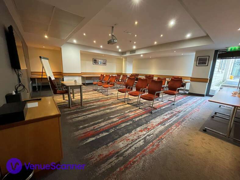 Hire Clayton Hotel Manchester Airport 3