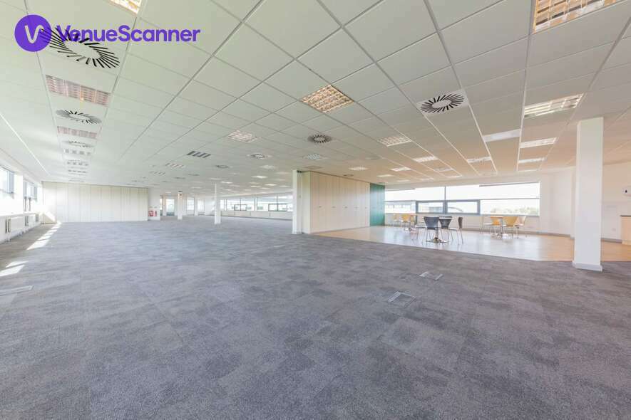 Hire Citibase Newcastle Cobalt Tynemouth Suite 7