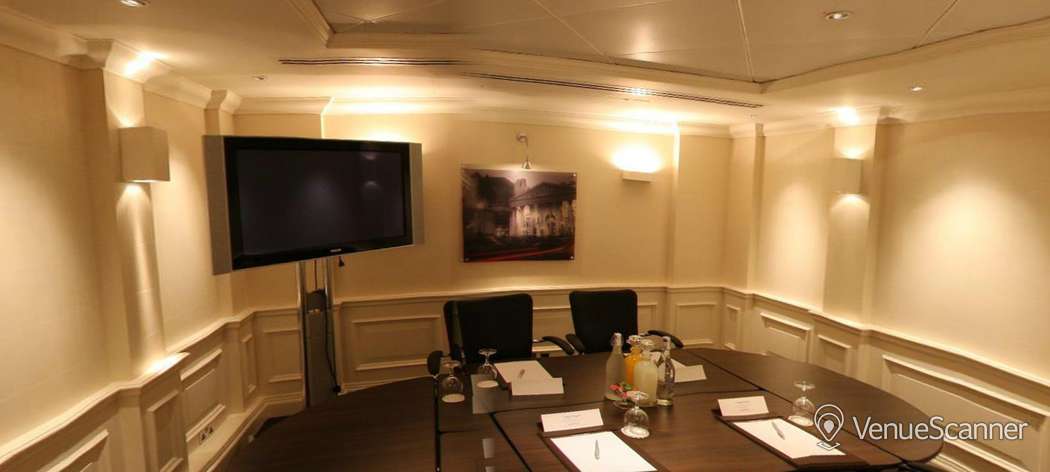 Hire London Bridge Hotel