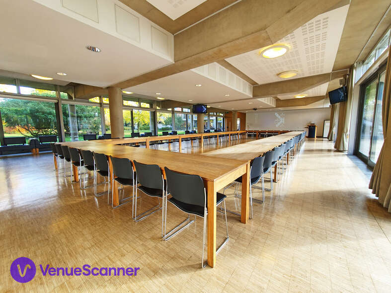Hire St Hugh's College, University Of Oxford Maplethorpe Hall (Hybrid Event Space) 2