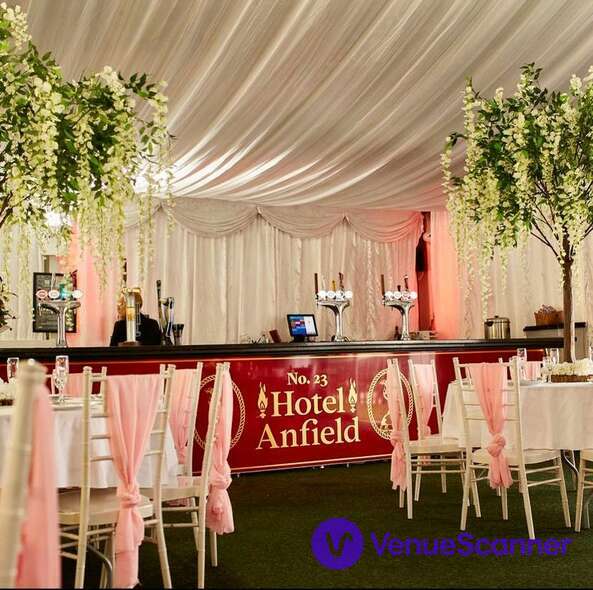 Hire Hotel Anfield 15