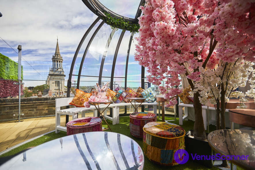 The Varsity Club, VIP Roof Terrace And Pod