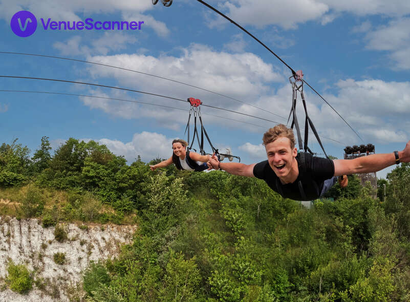 Hire Hangloose Adventure Bluewater 2