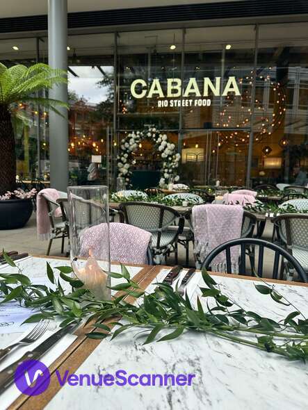 Hire Cabana Covent Garden 14