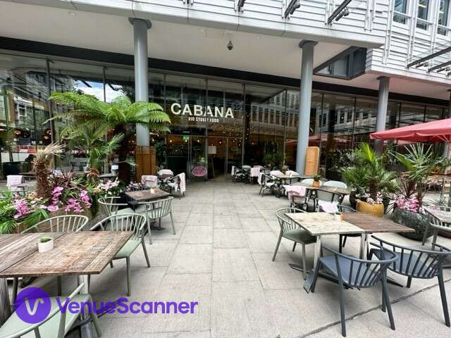 Hire Cabana Covent Garden 64