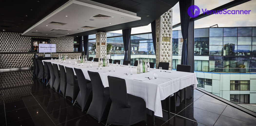 Hire Champagne Room, Level 25 Exclusive Hire 3