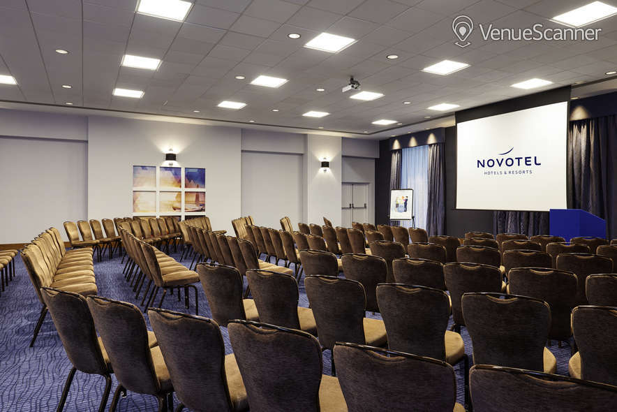 Hire Novotel London Stansted Airport 6
