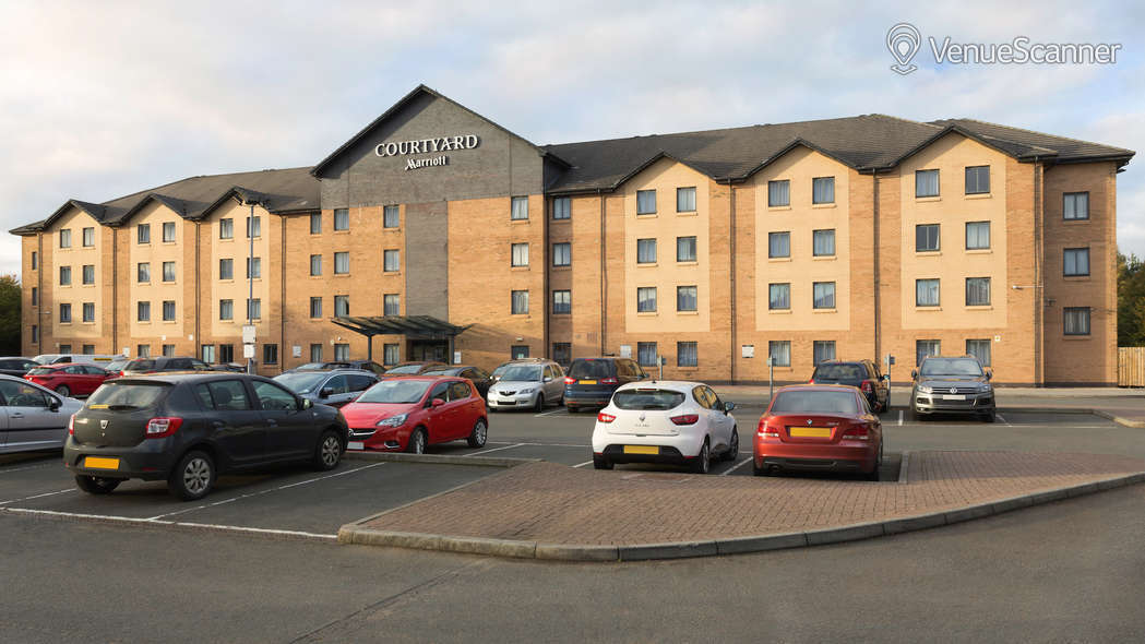 Hire Courtyard By Marriott Glasgow Airport 1