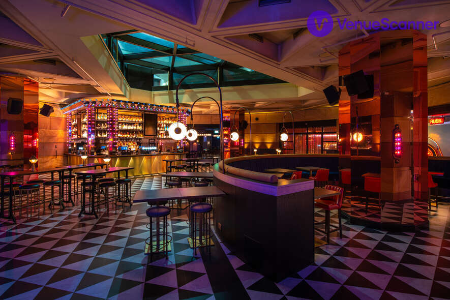 Puttshack Bank, Exclusive Venue Hire
