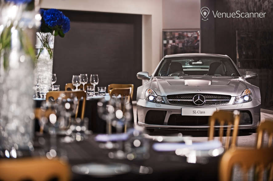Mercedes - Benz World, S-class Suite
