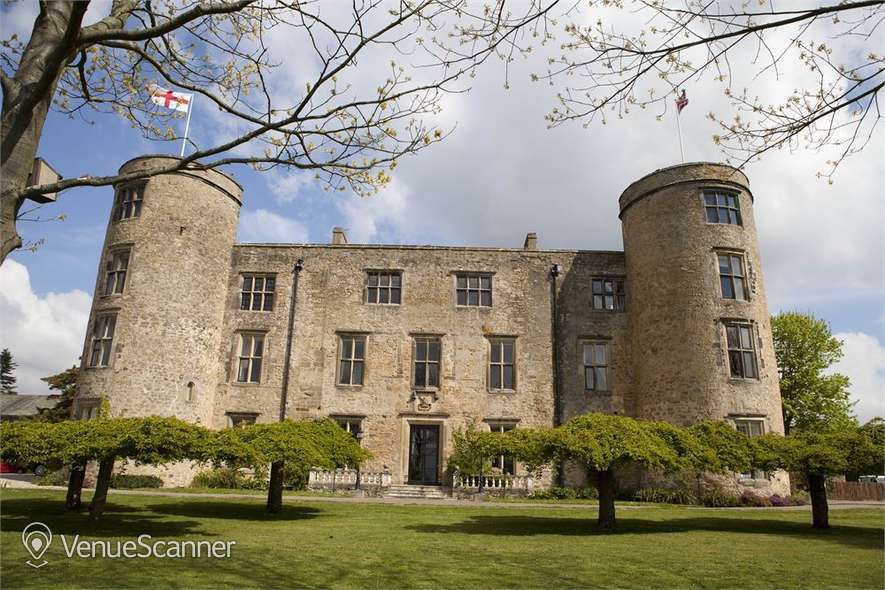 Hire Walworth Castle Hotel 4