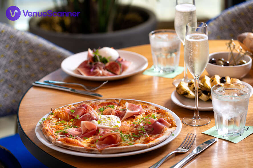 Hire The Dixon, Tower Bridge, Autograph Collection The Chambers 11
