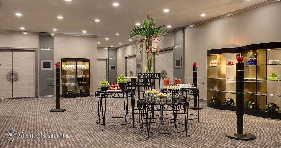 Hire Orchard Hotel Singapore 4