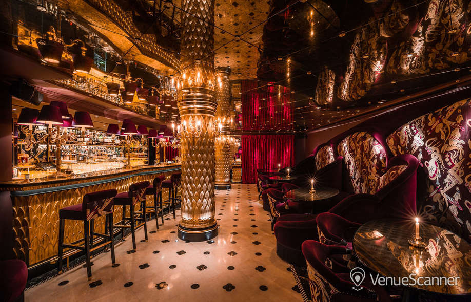 Hire Park Chinois 16