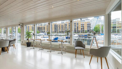 Stunning Boathouse In St Katharine Docks Conference Space 0