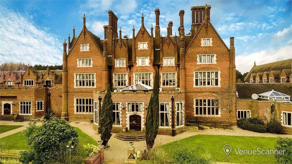 Hire Dunston Hall | Exclusive Hire | VenueScanner