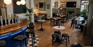 The Fox & Goose Hotel Saloon Bar 0