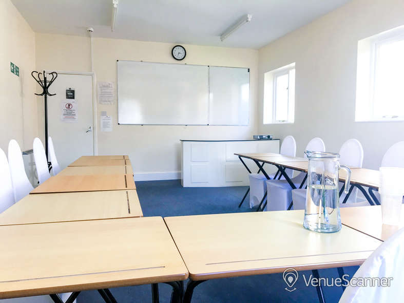 Hire My Meeting Space - North London College 8